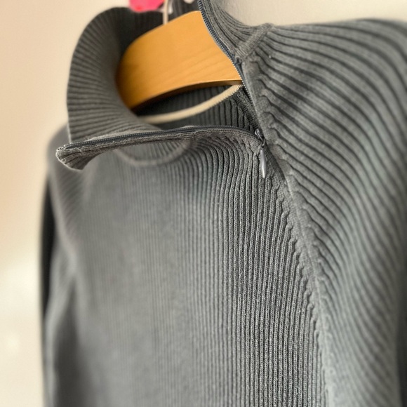 VTG 70s XS/S French blue turtleneck w/ side zip cream stripe no label - Picture 5 of 8